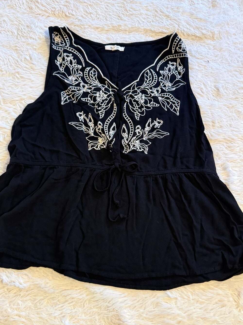 Maurices Embroidered Tank Top Size L Black Floral Sleeveless Tie-Front